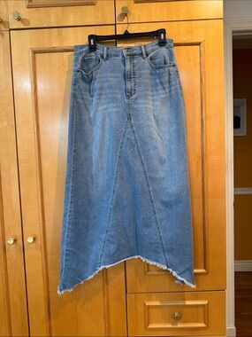 Asymmetrical Frayed Hem Blue Denim Maxi Skirt Jessica Simpson Size 10🍀